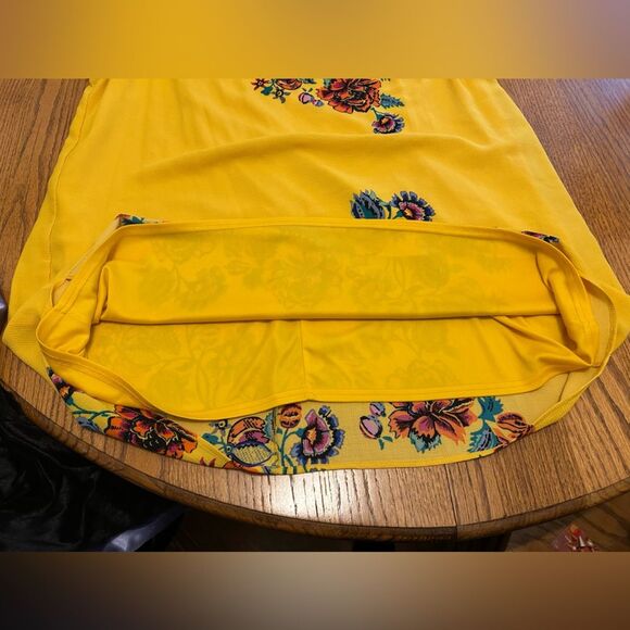 NWOT C.1946 Cato Yellow and Colorful Floral Flouncy Sleeve Knee Smock Dress - Picture 13 of 14